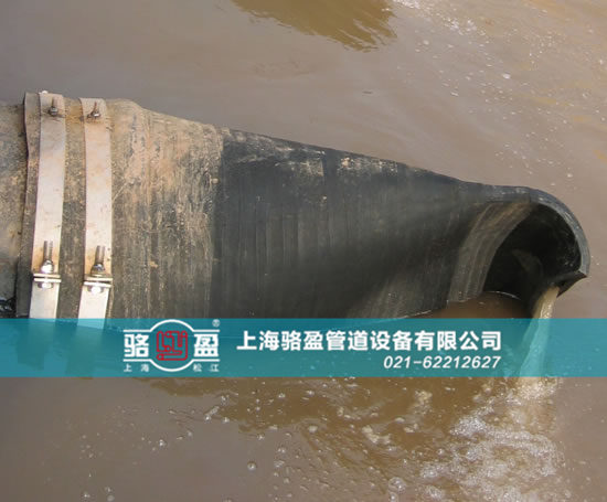 法兰式<a href=http://yiantimesjz.com/ target=_blank class=infotextkey><a href=http://yiantimesjz.com target=_blank class=infotextkey>鸭嘴阀</a></a>排污现场